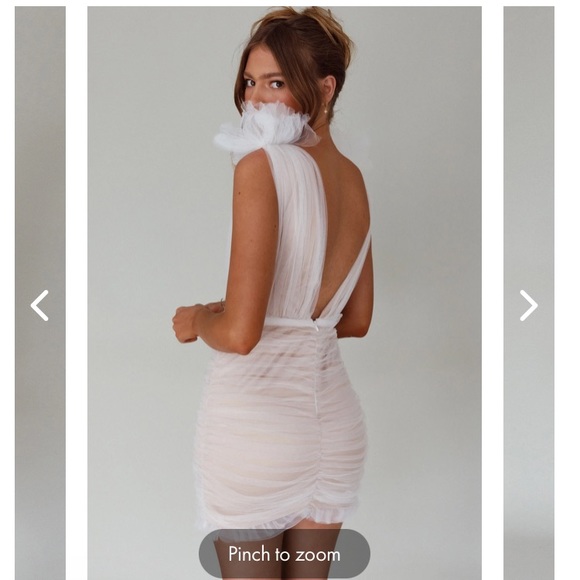 SOLD BNWT SELFIE LESLIE DRESS - Picture 3 of 6